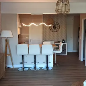https://agrable-maison-au-coeur-dun-village-class.midi-pyreneeshotels.com